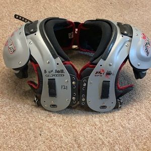2019 Riddell Shoulder pads w/ Backplate!